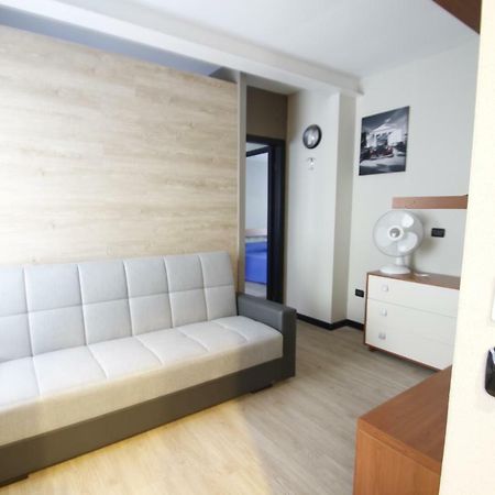 La Casa Del Lago Bed & Breakfast Сирмионе Екстериор снимка