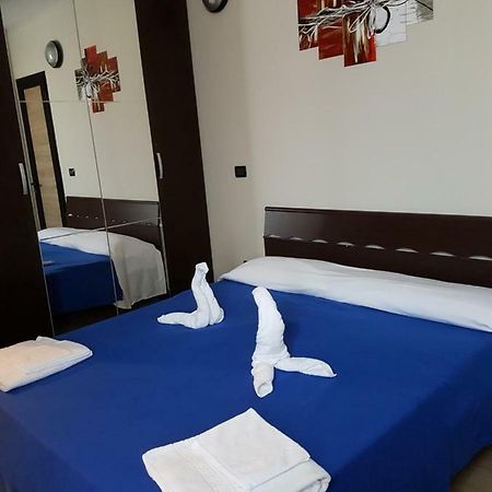 La Casa Del Lago Bed & Breakfast Сирмионе Екстериор снимка