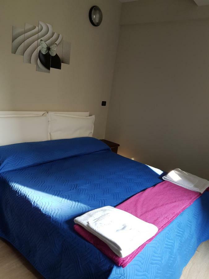 La Casa Del Lago Bed & Breakfast Сирмионе Екстериор снимка