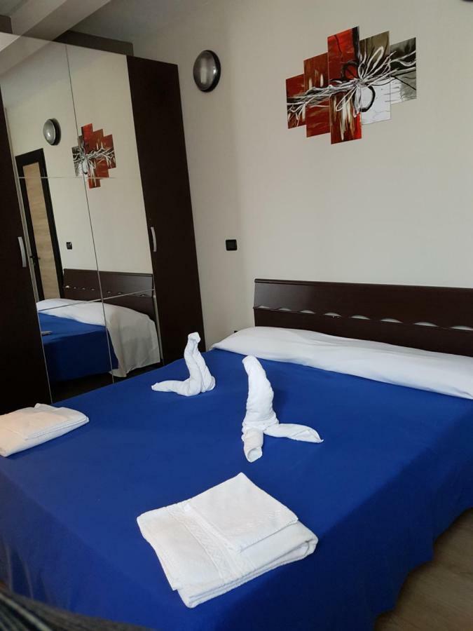 La Casa Del Lago Bed & Breakfast Сирмионе Екстериор снимка
